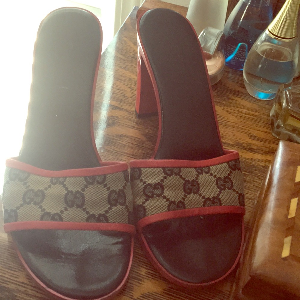 Gucci heeled sandal